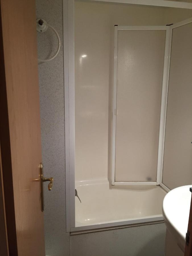 Mobil-Home 4-6 Personnes サン・ジュリアン・アン・ボルヌ エクステリア 写真